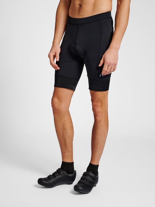 MENS CORE BIKE PANEL SHORTS, BLACK, model