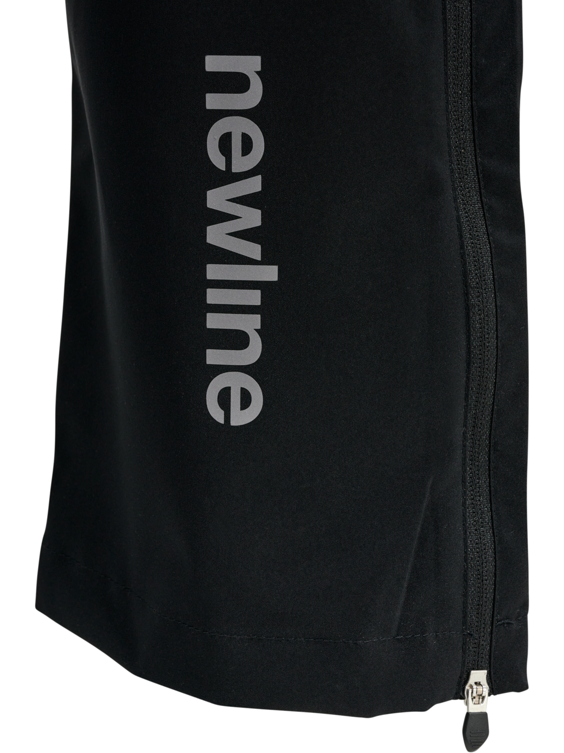 MEN CORE PANTS, BLACK, packshot