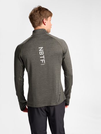 nwlPACE HALF ZIP, BELUGA MELANGE, model