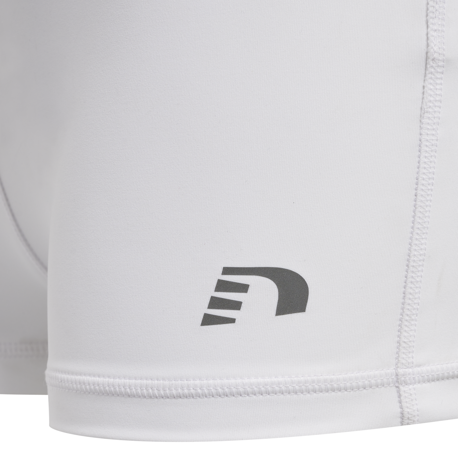 WOMEN CORE ATHLETIC HOTPANTS, WHITE, packshot