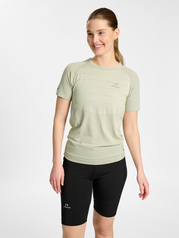 nwlRIVERSIDE SEAMLESS T-SHIRT S/S WOMAN, AGATE GREY, model