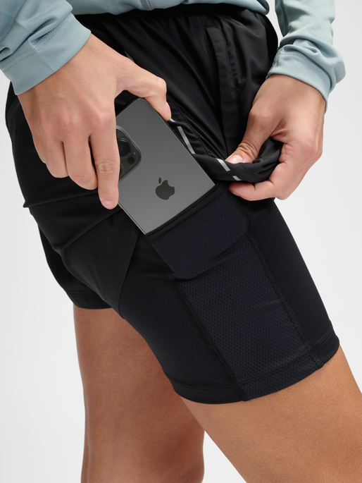 nwlFAST 2IN1 ZIP POCKET SHORTS W, BLACK, model