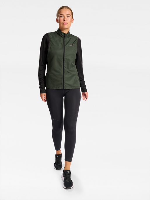 nwlBEAT GILET WOMAN, 1954, model