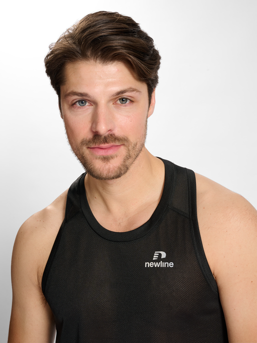 nwlOMAHA SINGLET male, 2001, model
