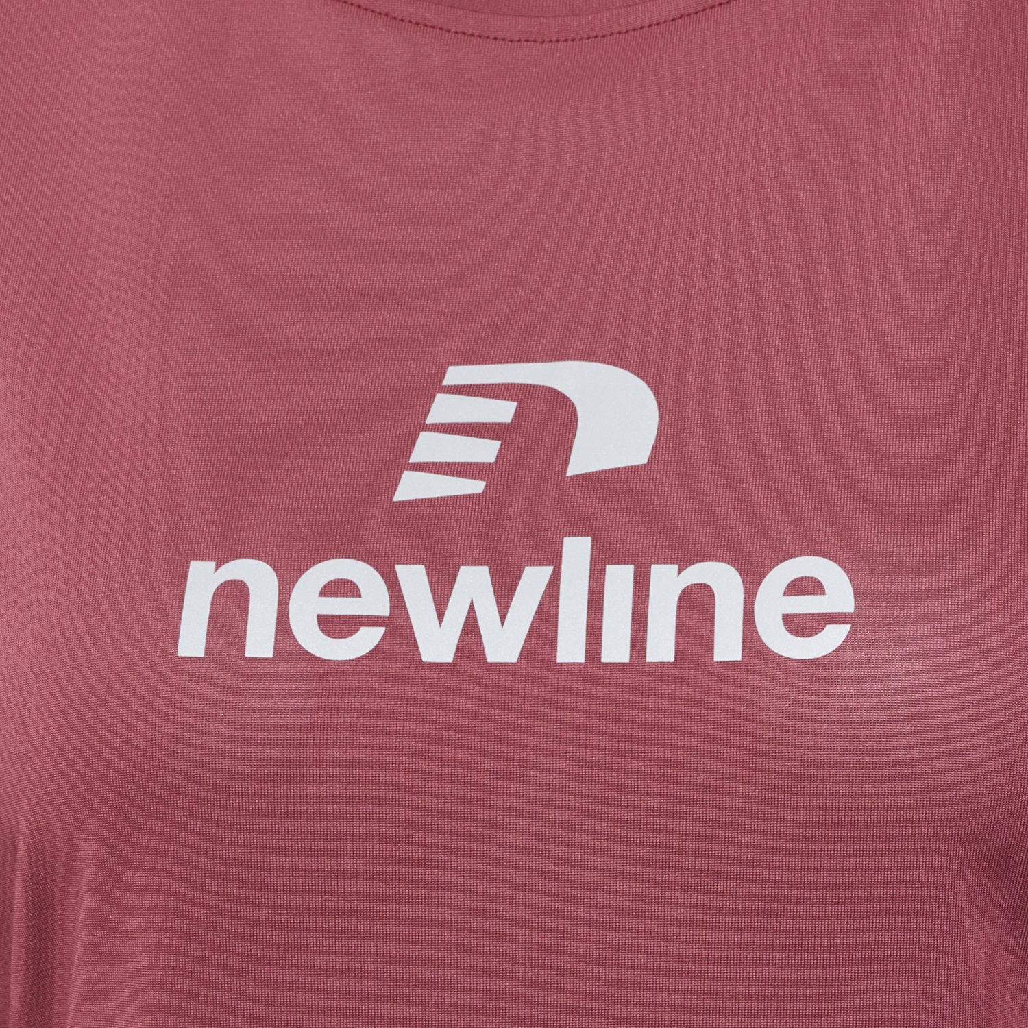 nwlBEAT LS TEE WOMAN, MAROON, packshot