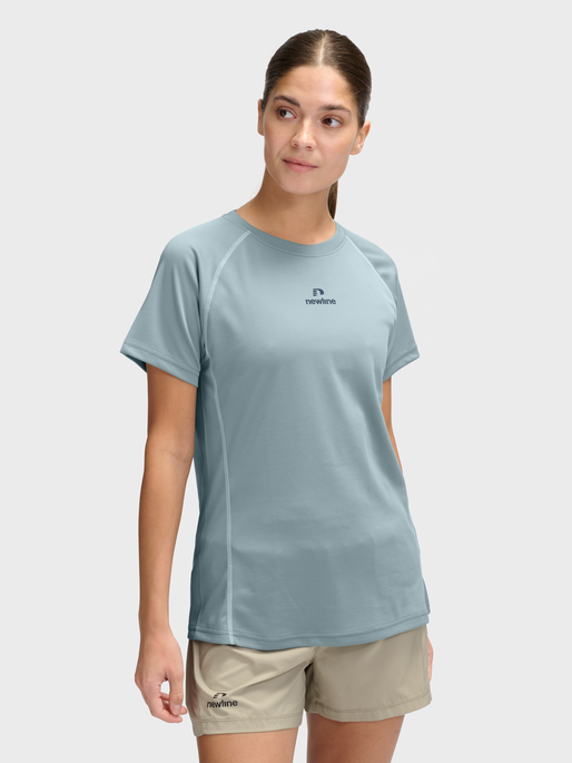 nwlSPEED MESH T-SHIRT W, LEAD, model