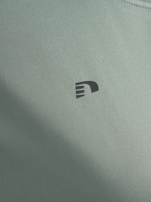 nwlBEAT W T-SHIRT L/S, GREEN MILIEU nwlBEAT W T-SHIRT L/S, GREEN MILIEU, packshot