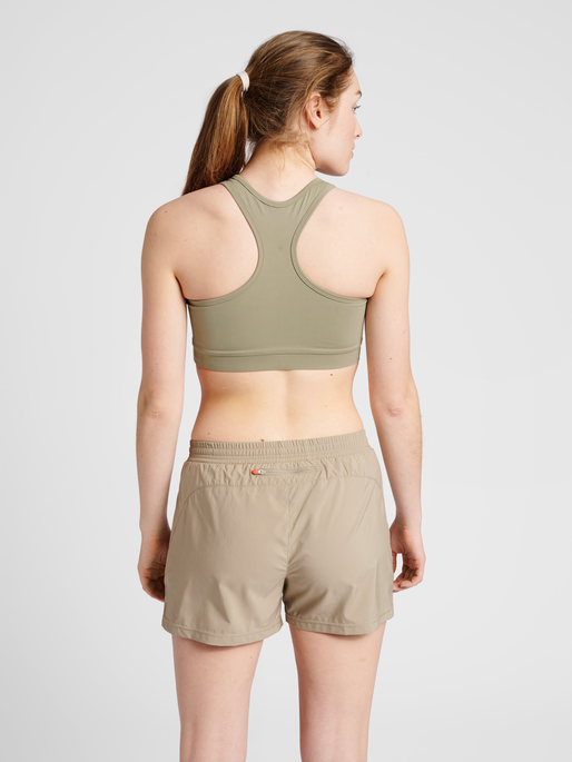 WOMEN SPORTS TOP, WINTER TWIG, model