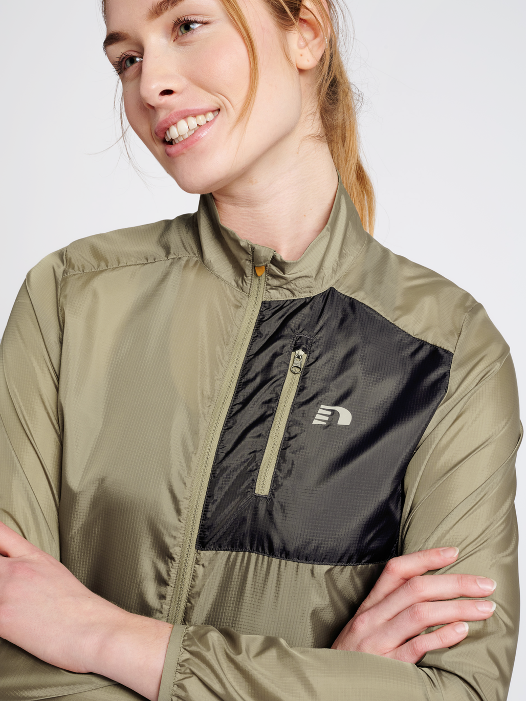 WOMEN PACKABLE TECH JACKET, WINTER TWIG, model