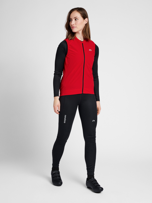 WOMENS CORE BIKE GILET, TANGO RED, model