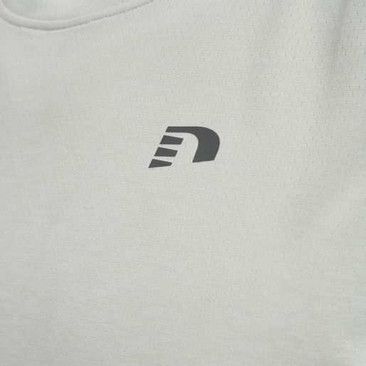 MEN RUNNING SINGLET, OYSTER MUSHROOM MELANGE, packshot