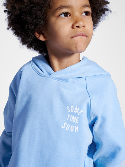 stmMONTERY HOODIE, 7733, model