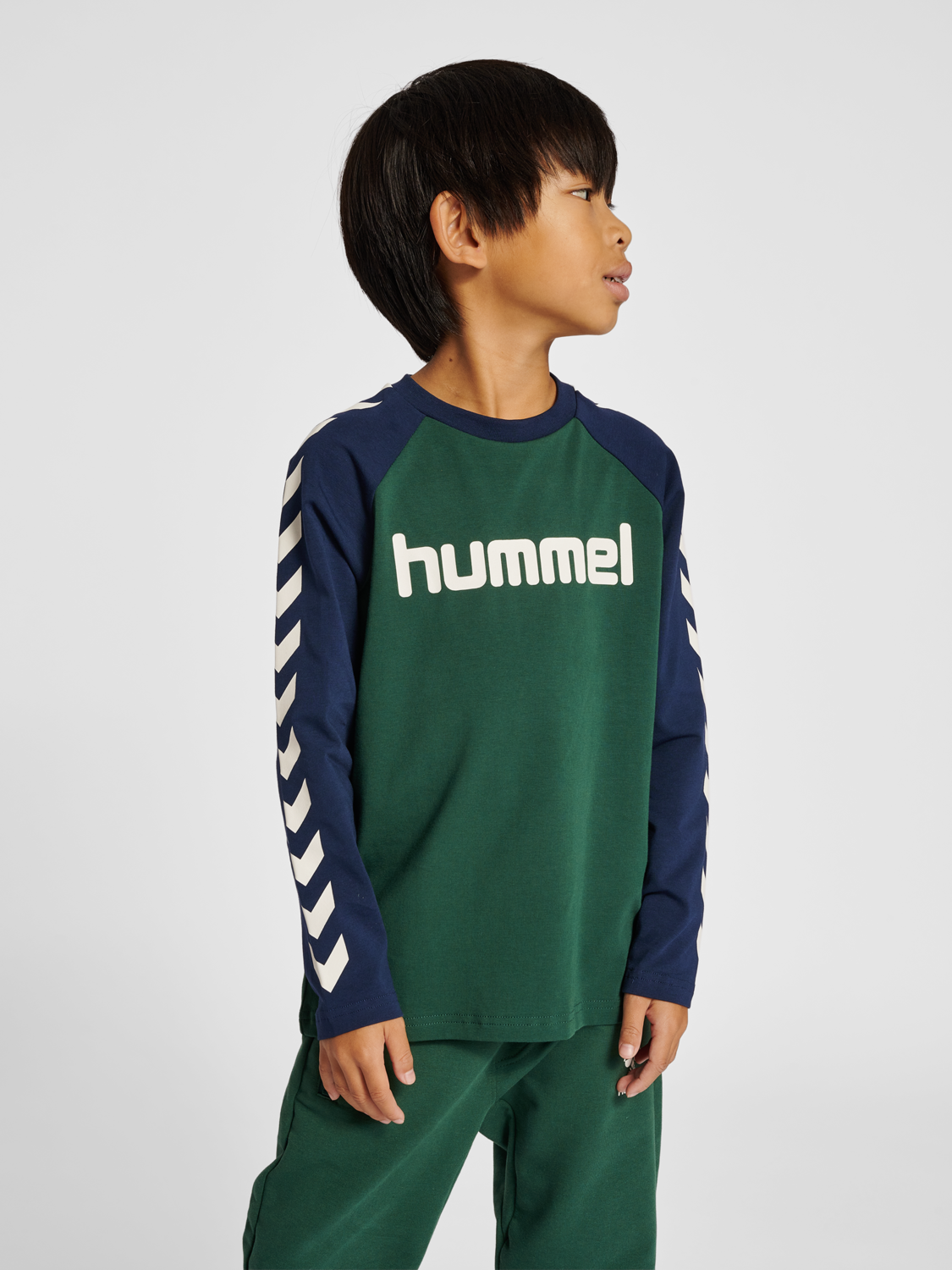 hummel T-SHIRT L/S PINENEEDLE | hummel.dk